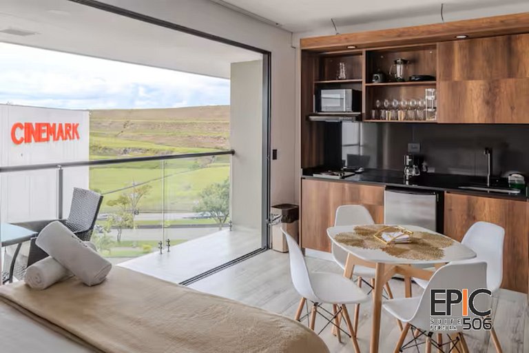 Epic Suite 506 Deluxe Aeropuerto