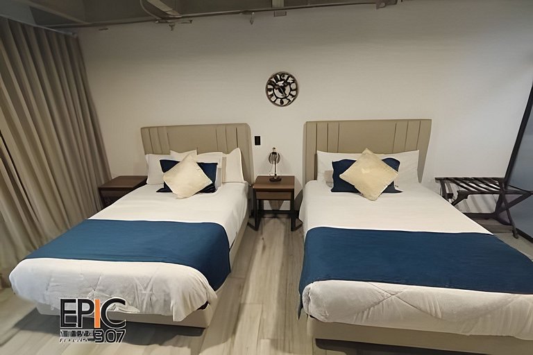 Epic Suite 307 Family Loft Airport