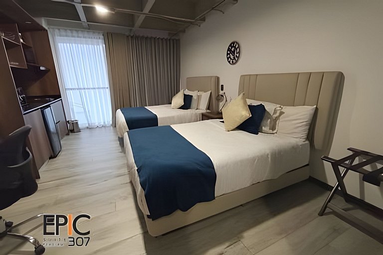 Epic Suite 307 Family Loft Airport