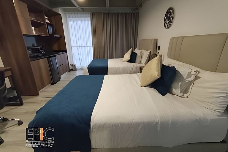 Epic Suite 307 Family Loft Airport