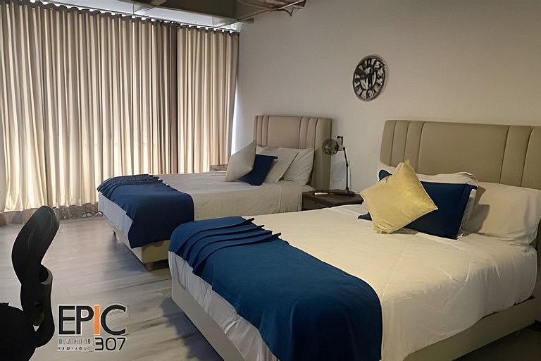 Epic Suite 307 Family Loft Airport
