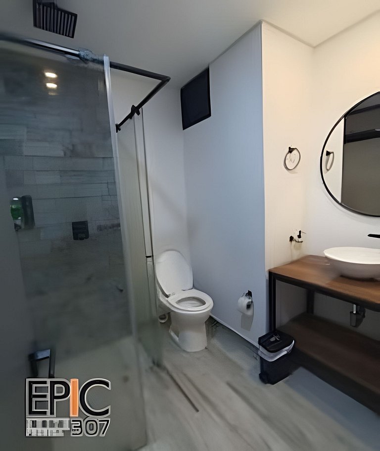 Epic Suite 307 Family Loft Airport