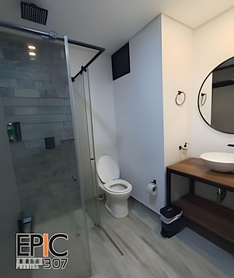 Epic Suite 307 Family Loft Airport