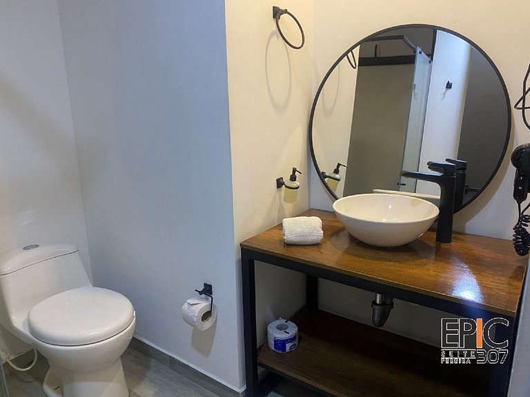 Epic Suite 307 Family Loft Airport