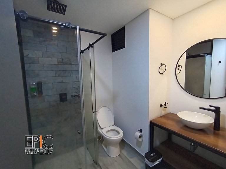 Epic Suite 307 Family Loft Airport