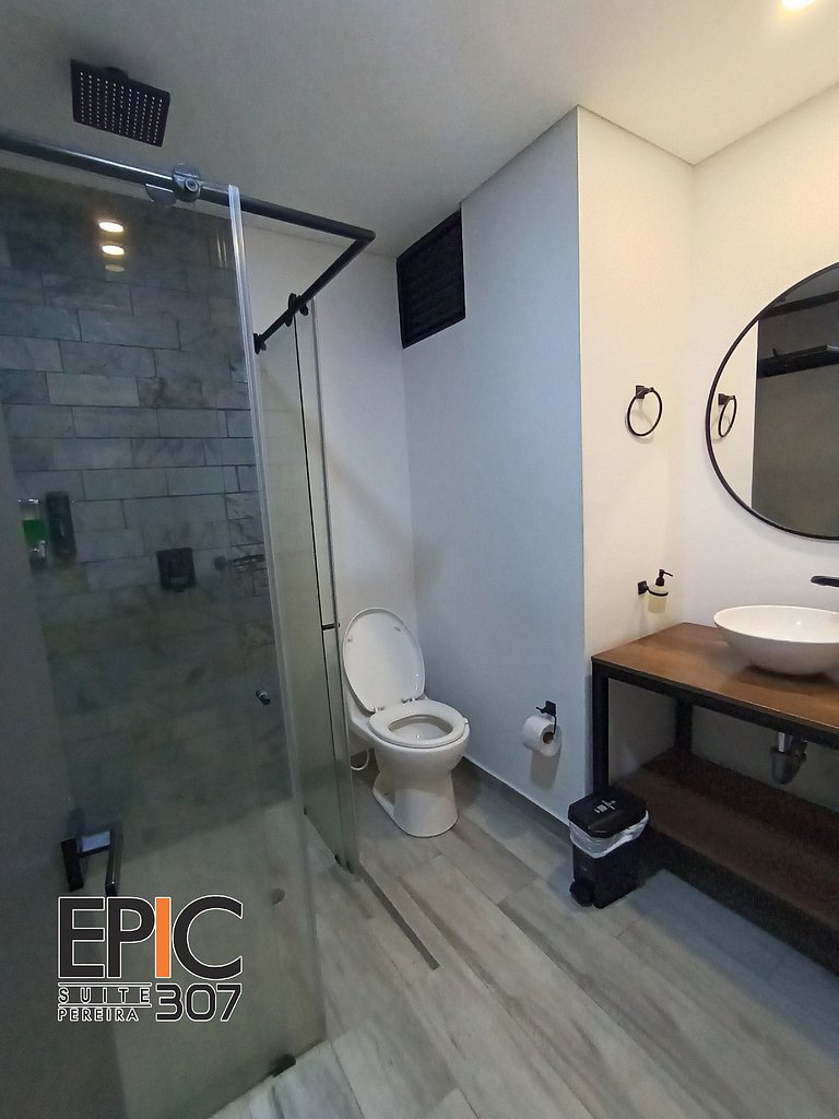 Epic Suite 307 Family Loft Airport