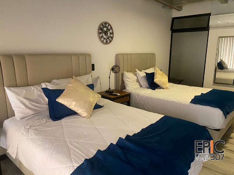 Epic Suite 307 Family Loft Airport
