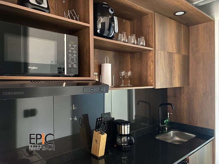Epic Suite 301 Deluxe Loft Airport