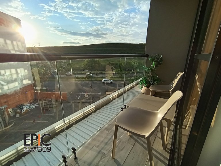 Epic Suite 309 Loft Luxury Airport