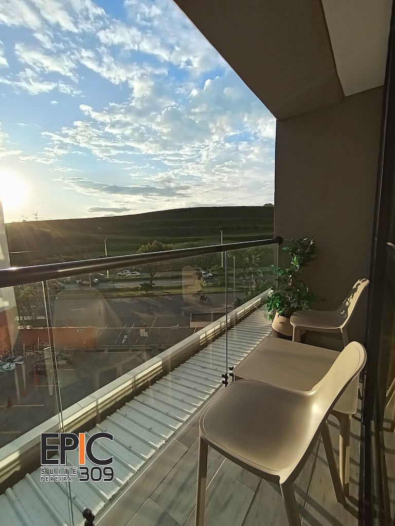 Epic Suite 309 Loft Luxury Airport
