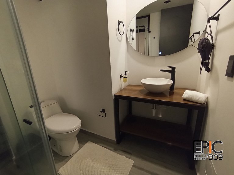 Epic Suite 309 Loft Luxury Airport