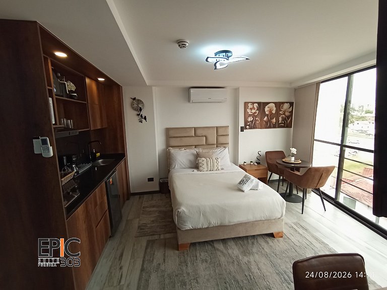 Epic Suite 303 Luxury Loft Airport