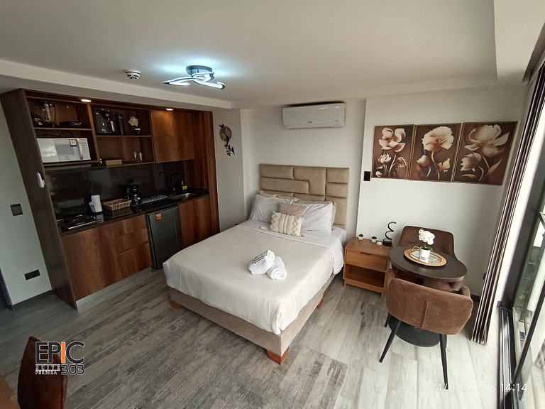 Epic Suite 303 Luxury Loft Airport