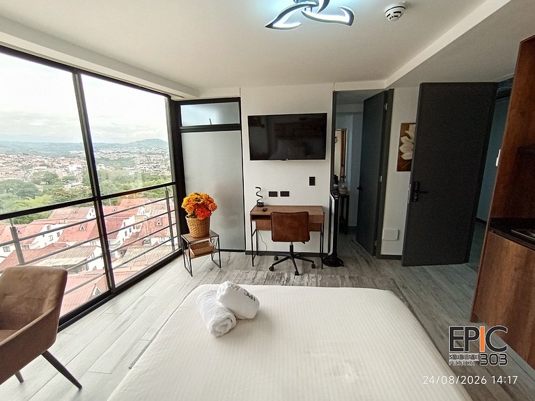 Epic Suite 303 Luxury Loft Airport