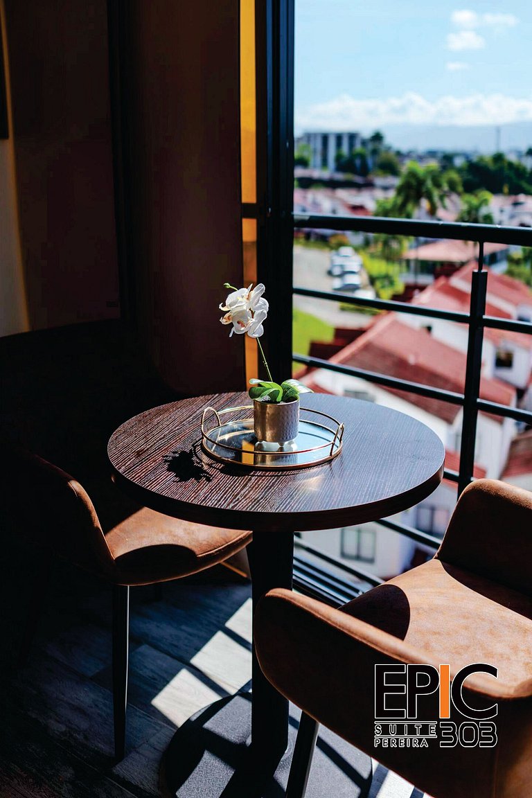 Epic Suite 303 Luxury Loft Airport