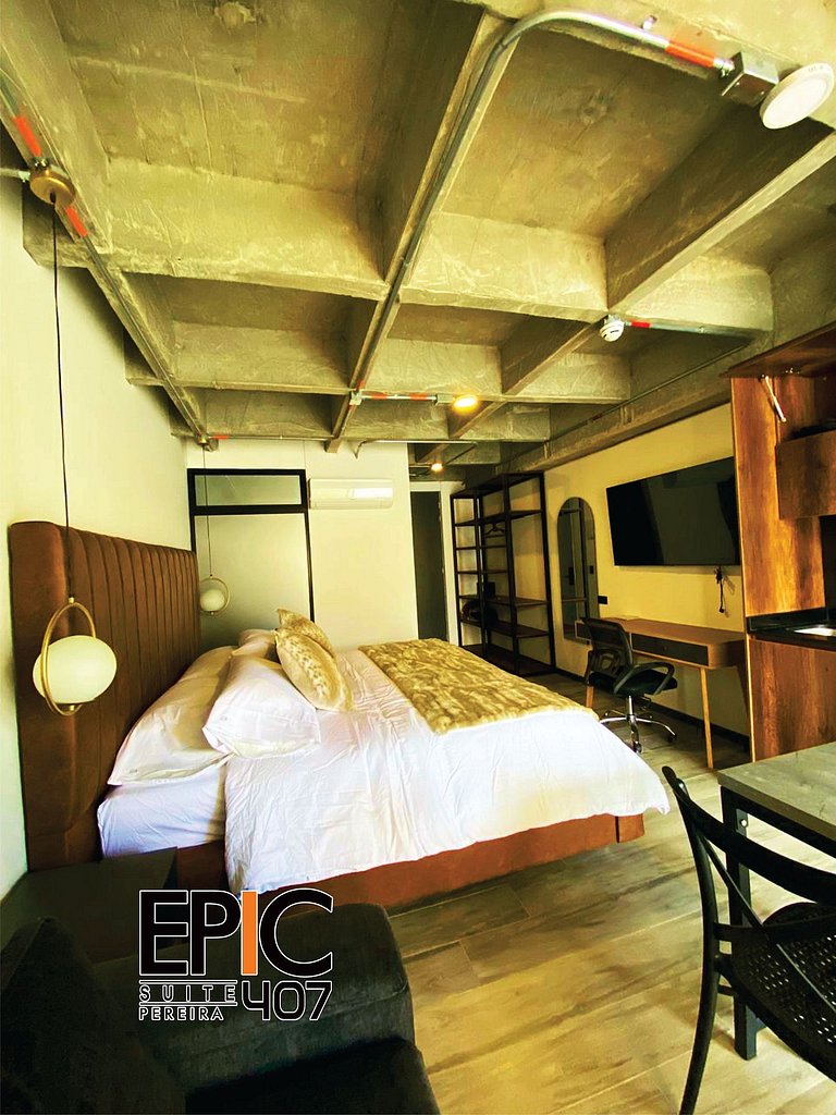 Epic Suite 407 Luxury Loft • King Bed • Airport