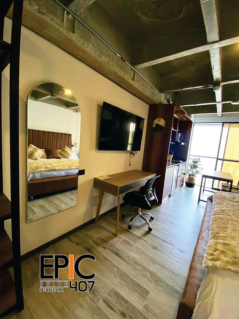 Epic Suite 407 Luxury Loft • King Bed • Airport